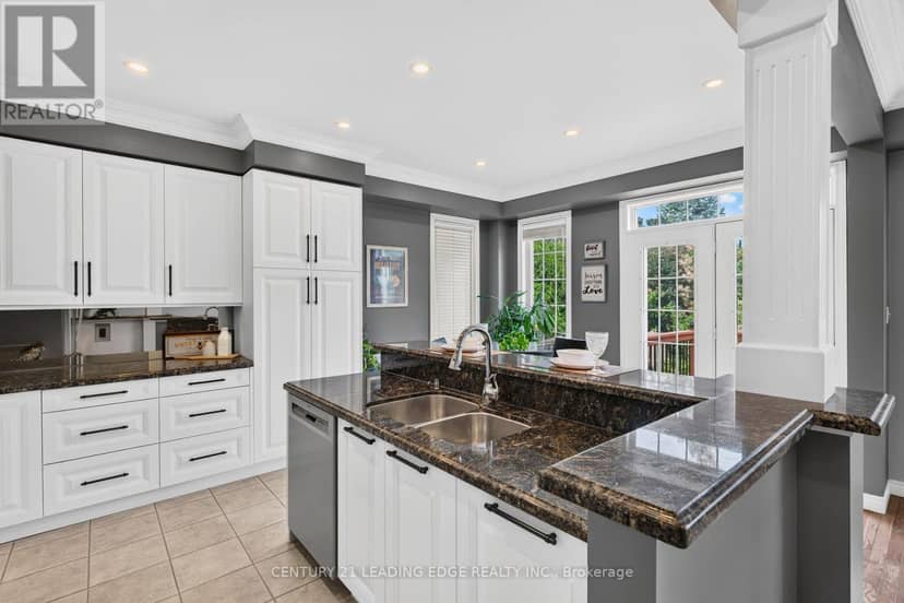 134 Toscana Drive — photo 10 of 40
