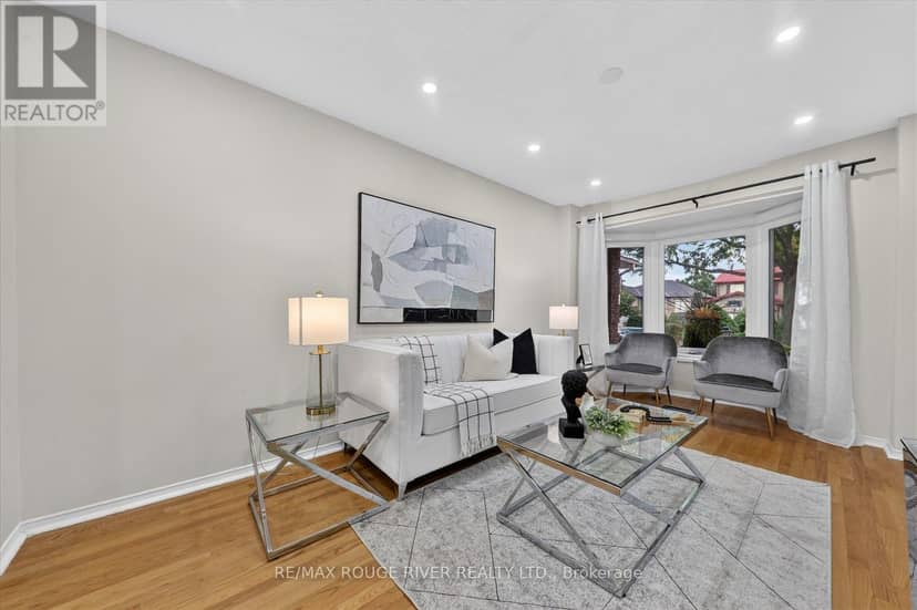 211 Ponymeadow Terrace, Toronto, photo 7