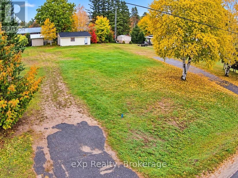 8 Cedar Court, South River, photo 2