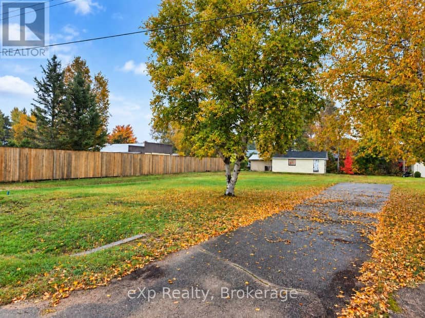 8 Cedar Court, South River, photo 6