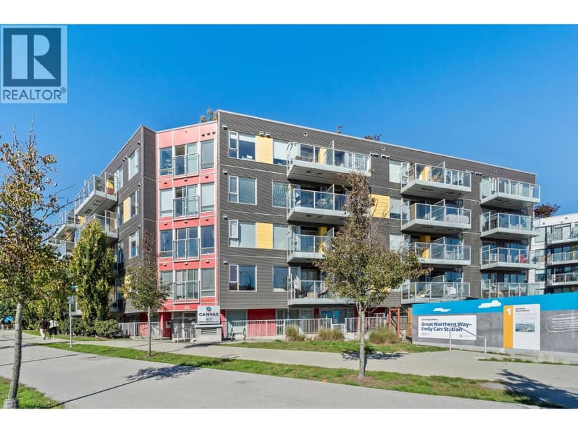 613 417 GREAT NORTHERN WAY, Vancouver, photo 2