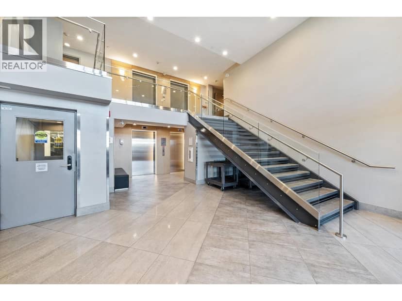 613 417 GREAT NORTHERN WAY, Vancouver, photo 4