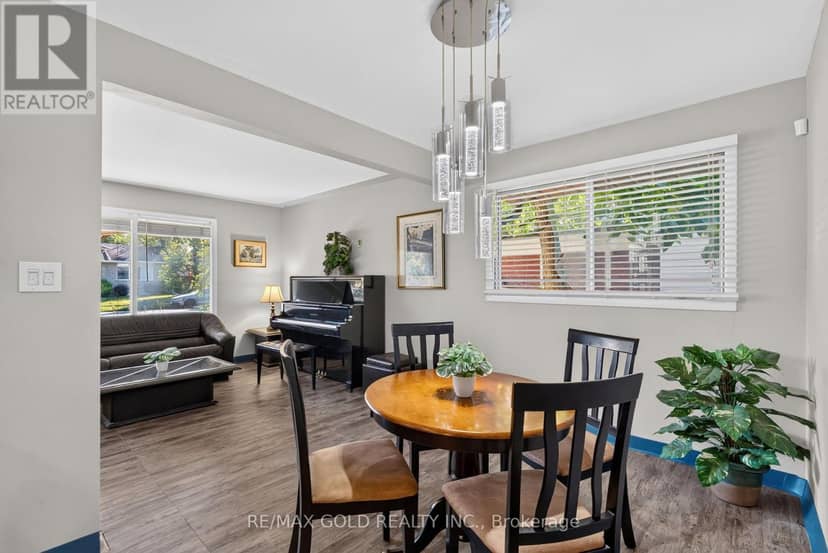16 Monterey Road — photo 14 of 40