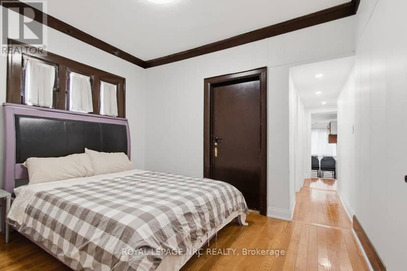 5134 Victoria Avenue — photo 22 of 26