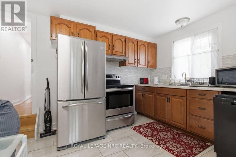 5134 Victoria Avenue — photo 24 of 26