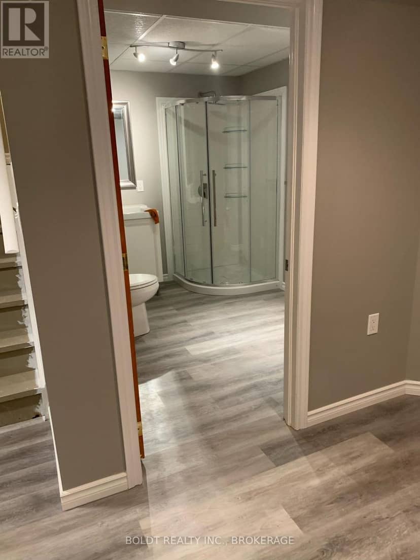 16 Westbury Drive — photo 24 of 33