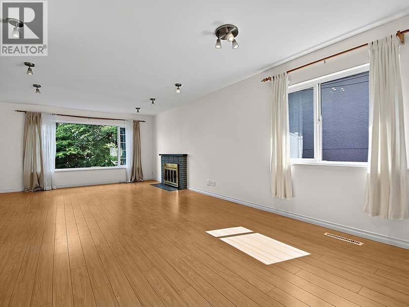 2216 E 41ST AVENUE, Vancouver, photo 7