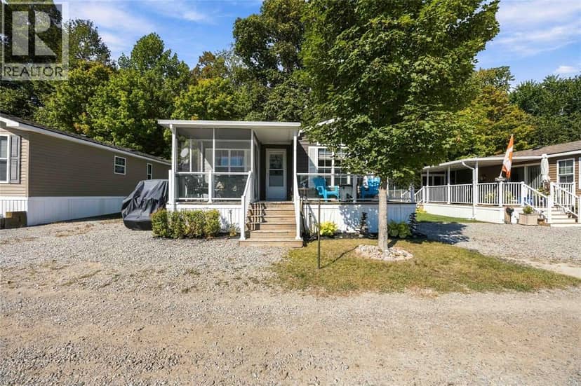9338 W IPPERWASH ROAD Unit# R 17, Lambton Shores, photo 2