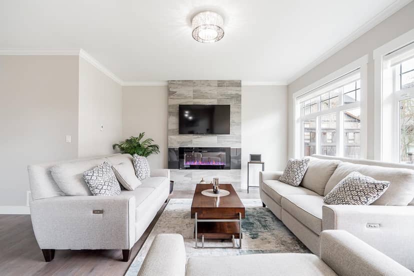 2 17033 FRASER HIGHWAY, Surrey, photo 4