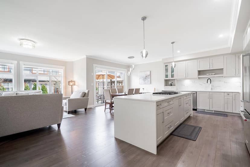 2 17033 FRASER HIGHWAY, Surrey, photo 6