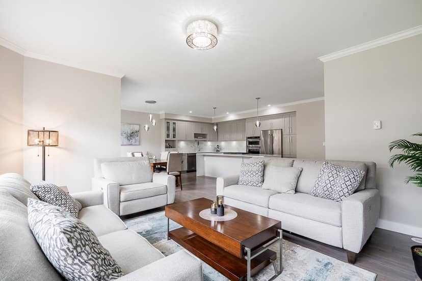2 17033 FRASER HIGHWAY, Surrey, photo 5