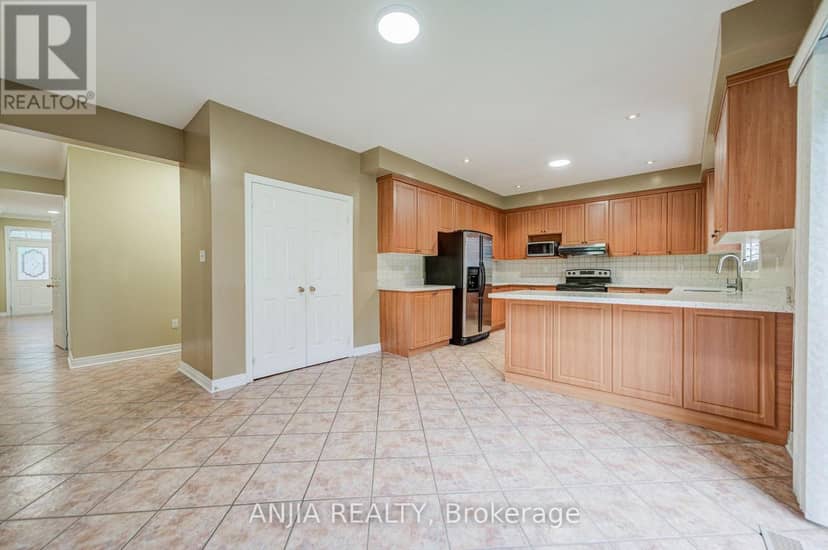 23 Ayhart Street E — photo 21 of 40