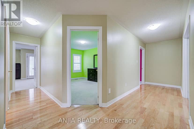 23 Ayhart Street E — photo 29 of 40
