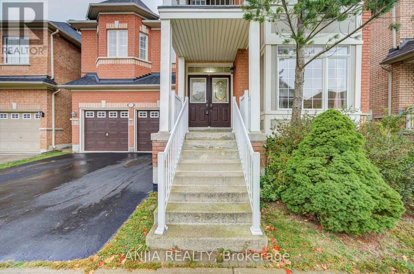 23 Ayhart Street E, Markham, photo 3