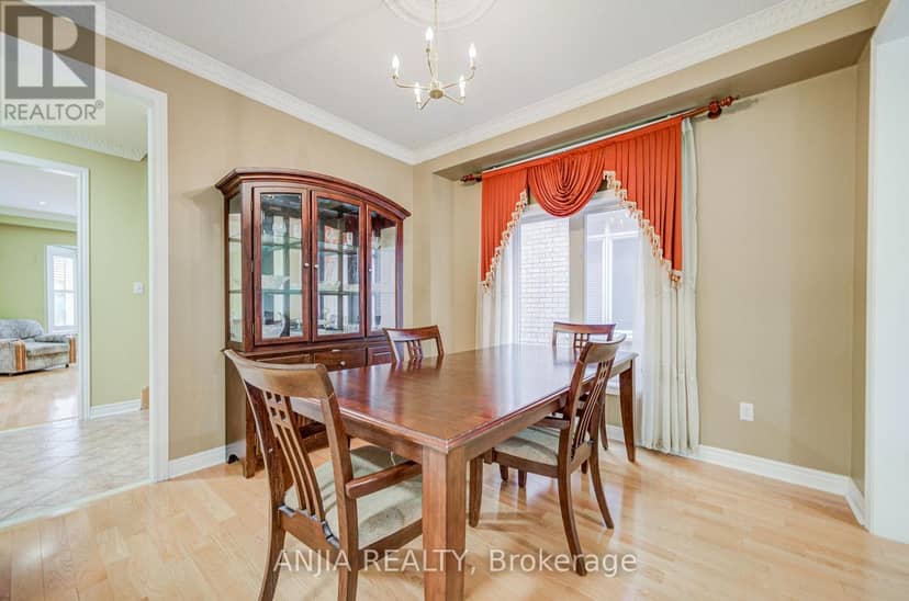 23 Ayhart Street E — photo 10 of 40