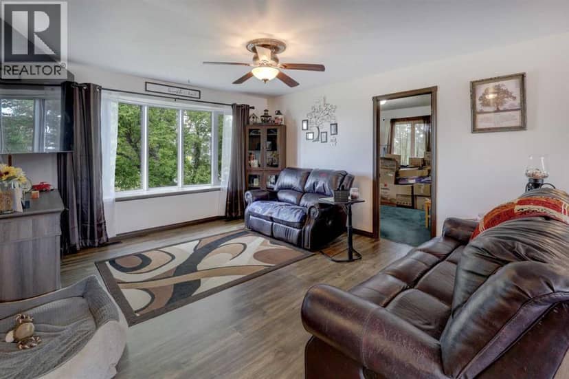 426 9 Street, Beiseker, photo 2