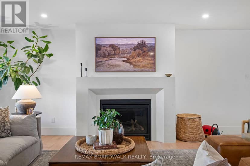 540 Crain Drive — photo 13 of 40