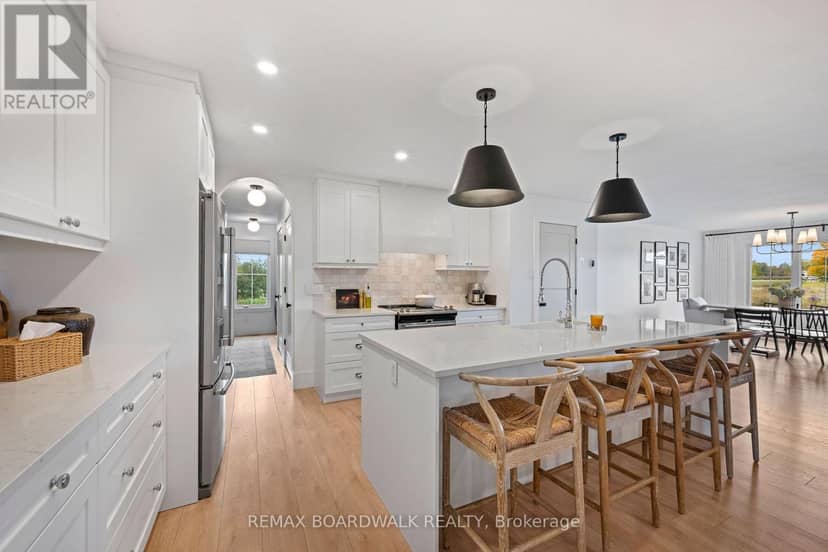 540 Crain Drive — photo 14 of 40