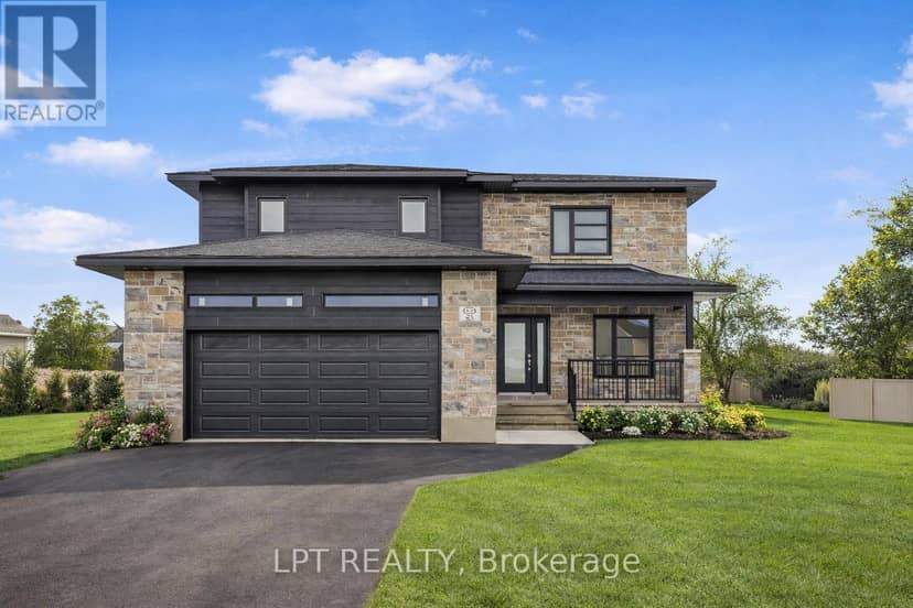 63 Chateauguay Street, Russell