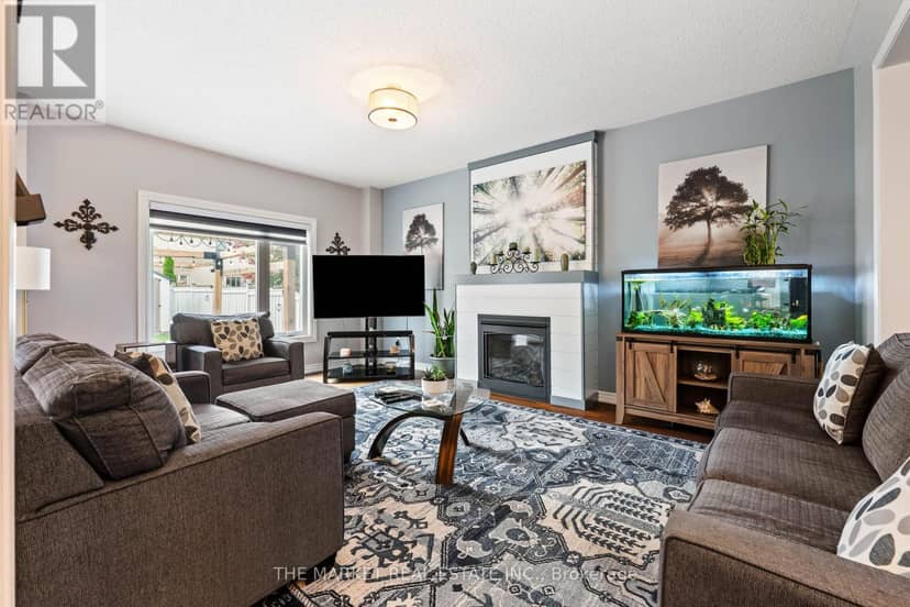 877 O'Reilly Crescent — photo 10 of 40