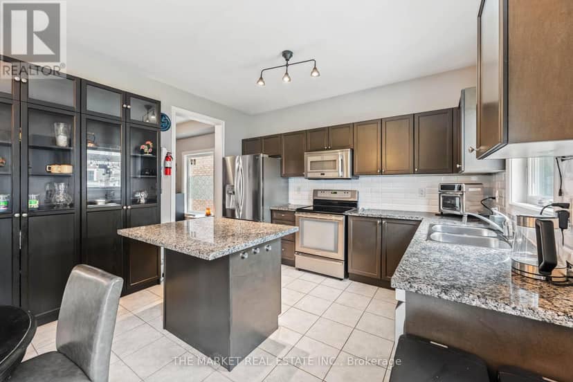 877 O'Reilly Crescent — photo 13 of 40