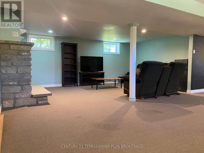 402 Meridian Avenue — photo 21 of 34