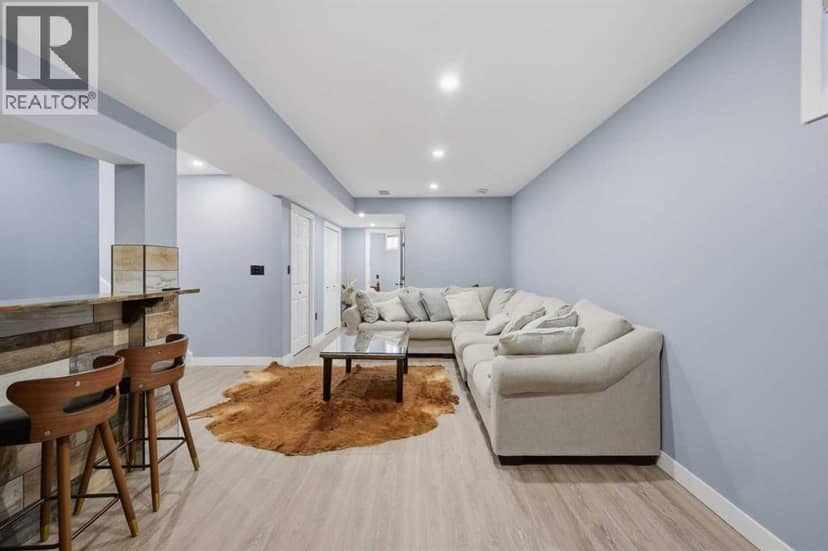 6404 55 Avenue — photo 25 of 29
