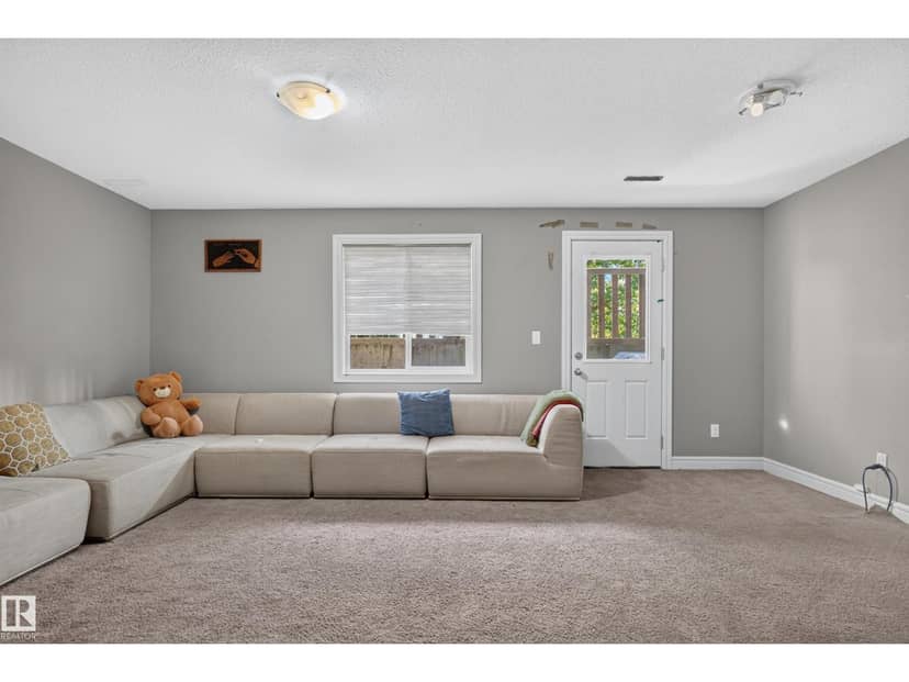 #21 15151 43 ST NW NW — photo 23 of 40