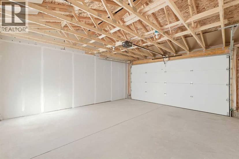 225 Vantage Drive — photo 33 of 39