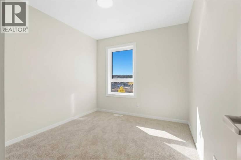 225 Vantage Drive — photo 24 of 39