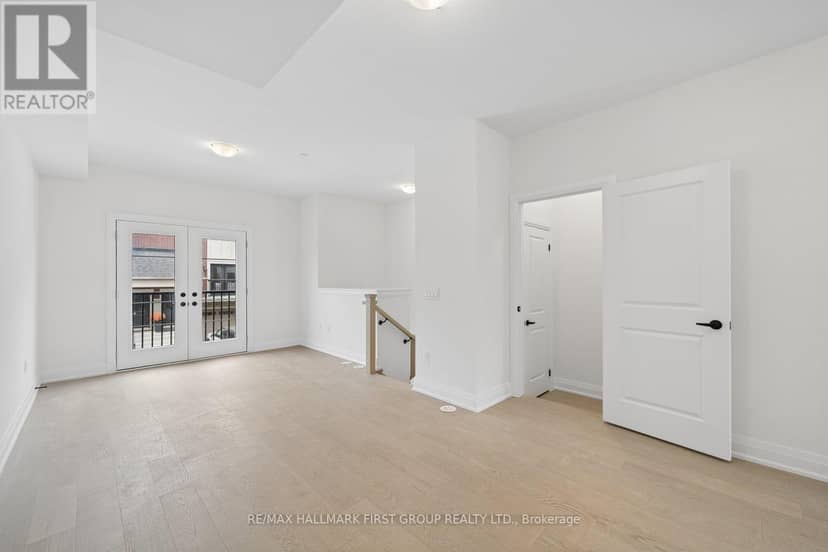 23 Marret Lane, Clarington, photo 2