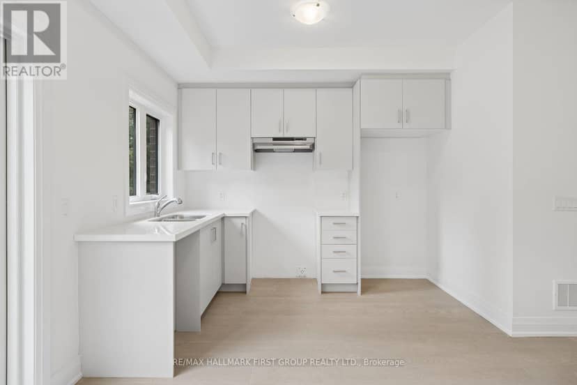 23 Marret Lane, Clarington, photo 5