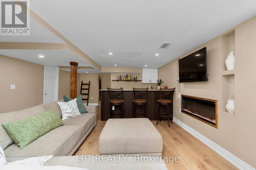 47 Northview Crescent — photo 32 of 40
