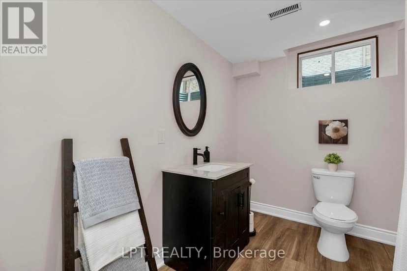 47 Northview Crescent — photo 35 of 40