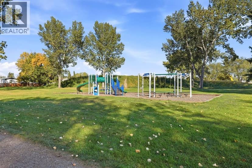 330, 5344 76 Street — photo 25 of 36