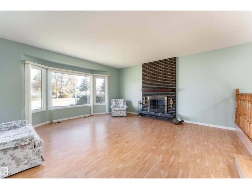 720 Knottwood Rd S NW — photo 12 of 40