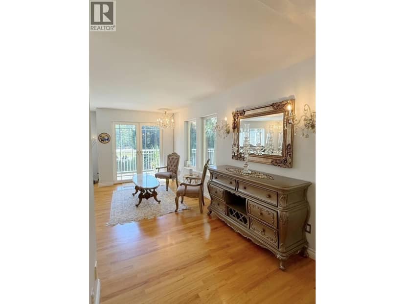4501A WOODGREEN DRIVE, West Vancouver, photo 2
