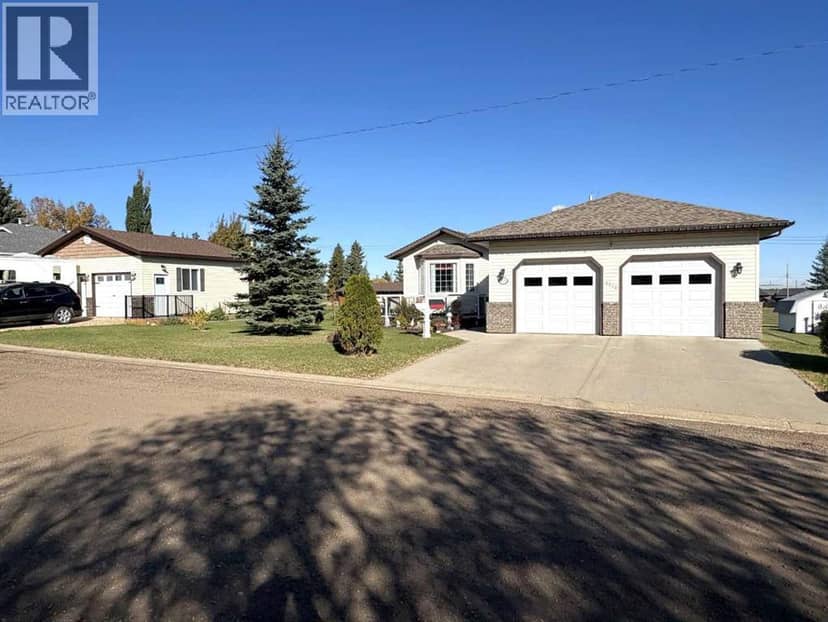 5220 48 Avenue, Lougheed, photo 2