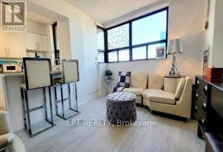 701 - 105 McCaul Street, Toronto, photo 2