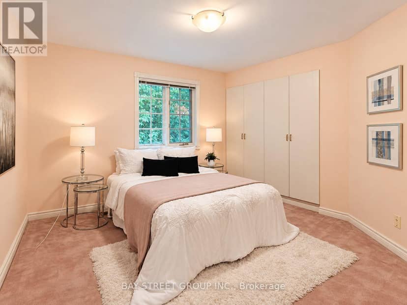 6 Hunt Club Court — photo 15 of 40