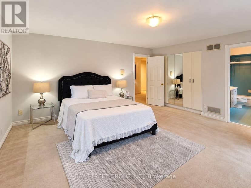 6 Hunt Club Court — photo 17 of 40