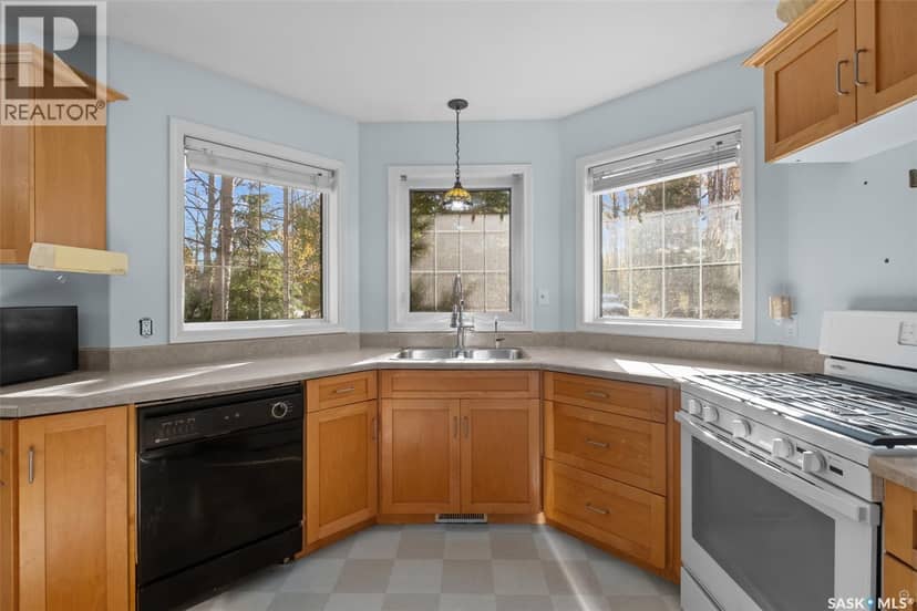 120 Luciuk LANE — photo 12 of 40