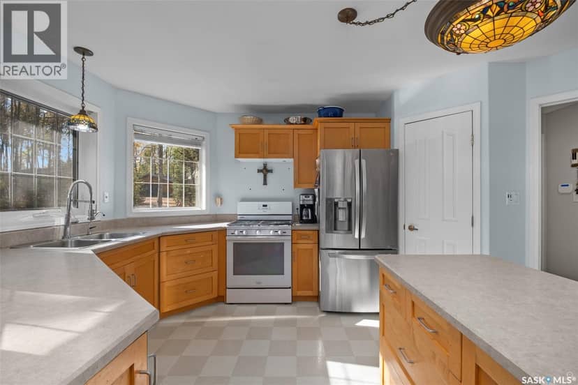 120 Luciuk LANE — photo 9 of 40