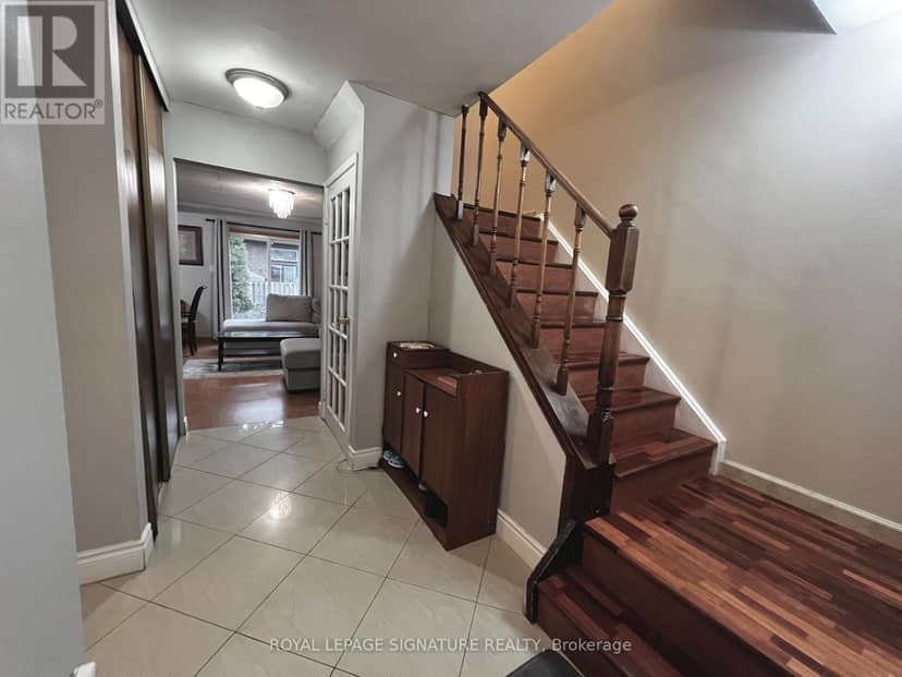 33 - 2301 Derry Road W, Mississauga, photo 3