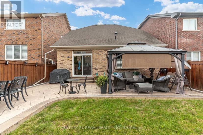 66 McEchearn Crescent — photo 12 of 25