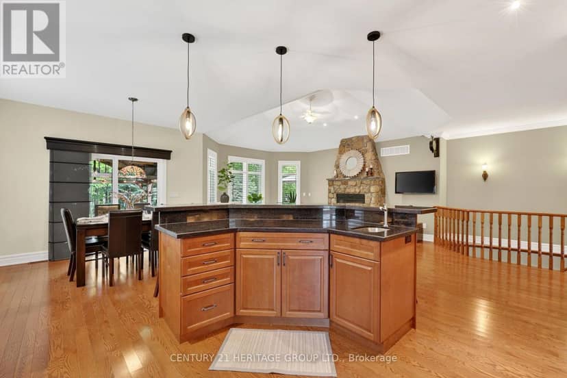 22 Lloyd Cook Drive E — photo 10 of 40