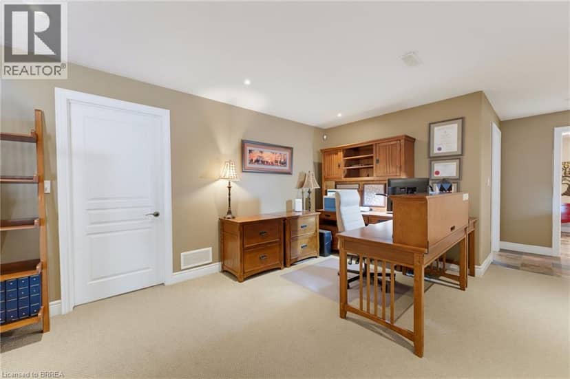 29 FARROW Road — photo 36 of 40