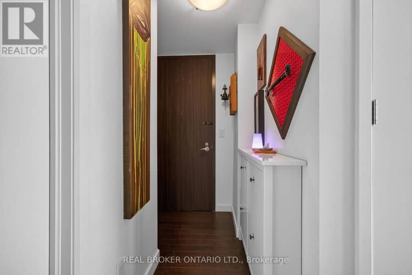 1506 - 201 Parkdale Avenue — photo 21 of 38