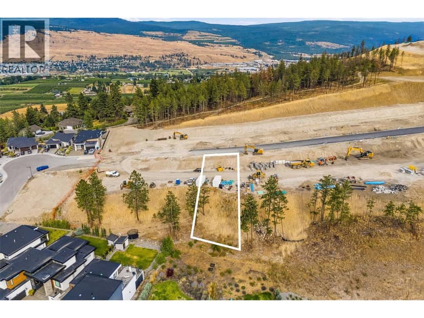 10305 Beacon Hill Drive, Lake Country, photo 4