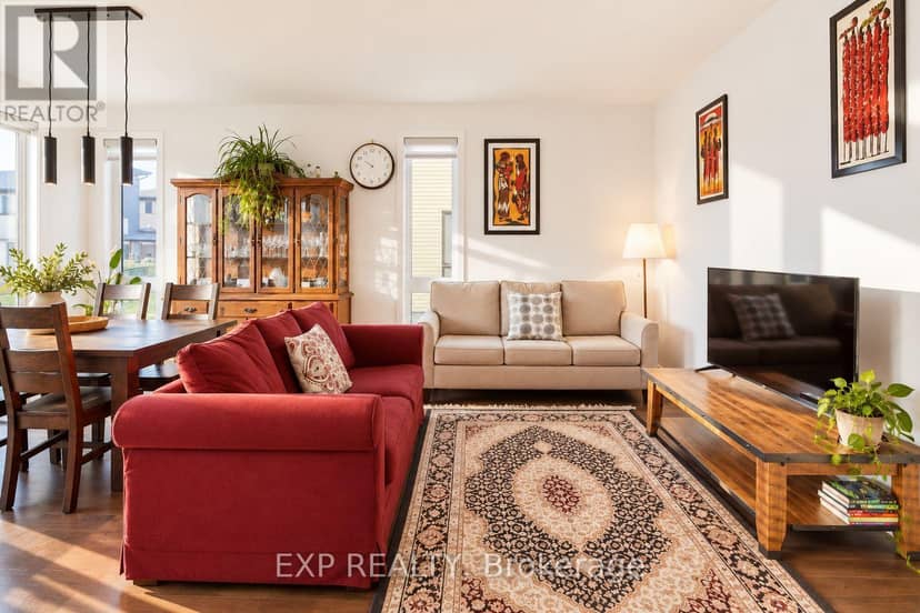 99 Rutile Street — photo 10 of 40